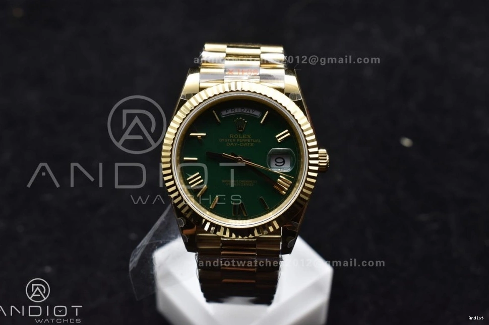 President Gain Markers Bracelet Roman DayDate Green on V A3255 904L Dial Weight GMF EasyMatch YG Steel 754 40 0707